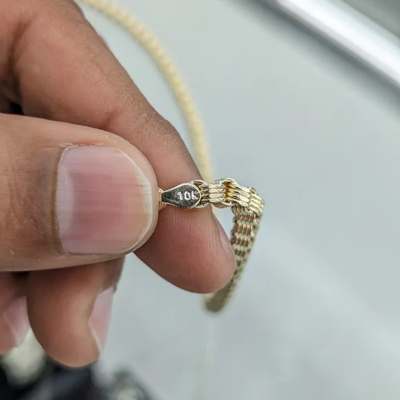 10kt Real Gold Box Byzentine chain 4.1mm 22 inches